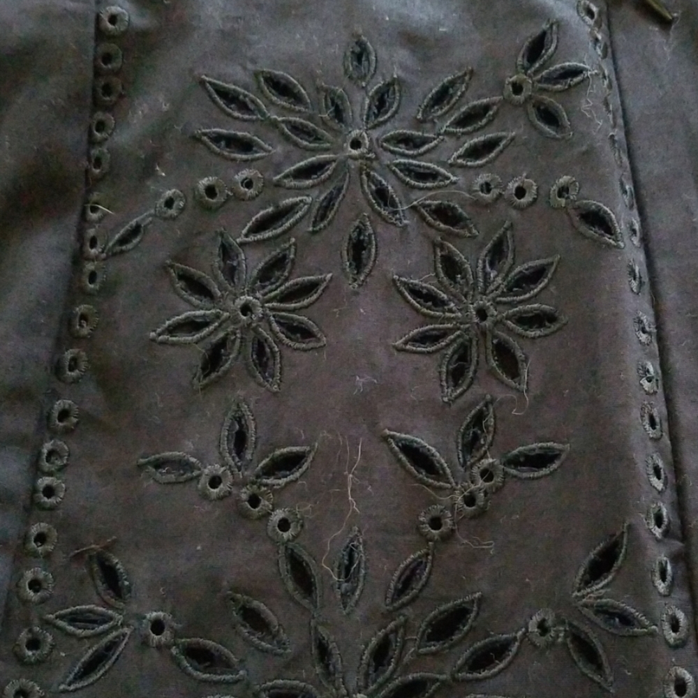 Black Skirt - Picture 7 of 7